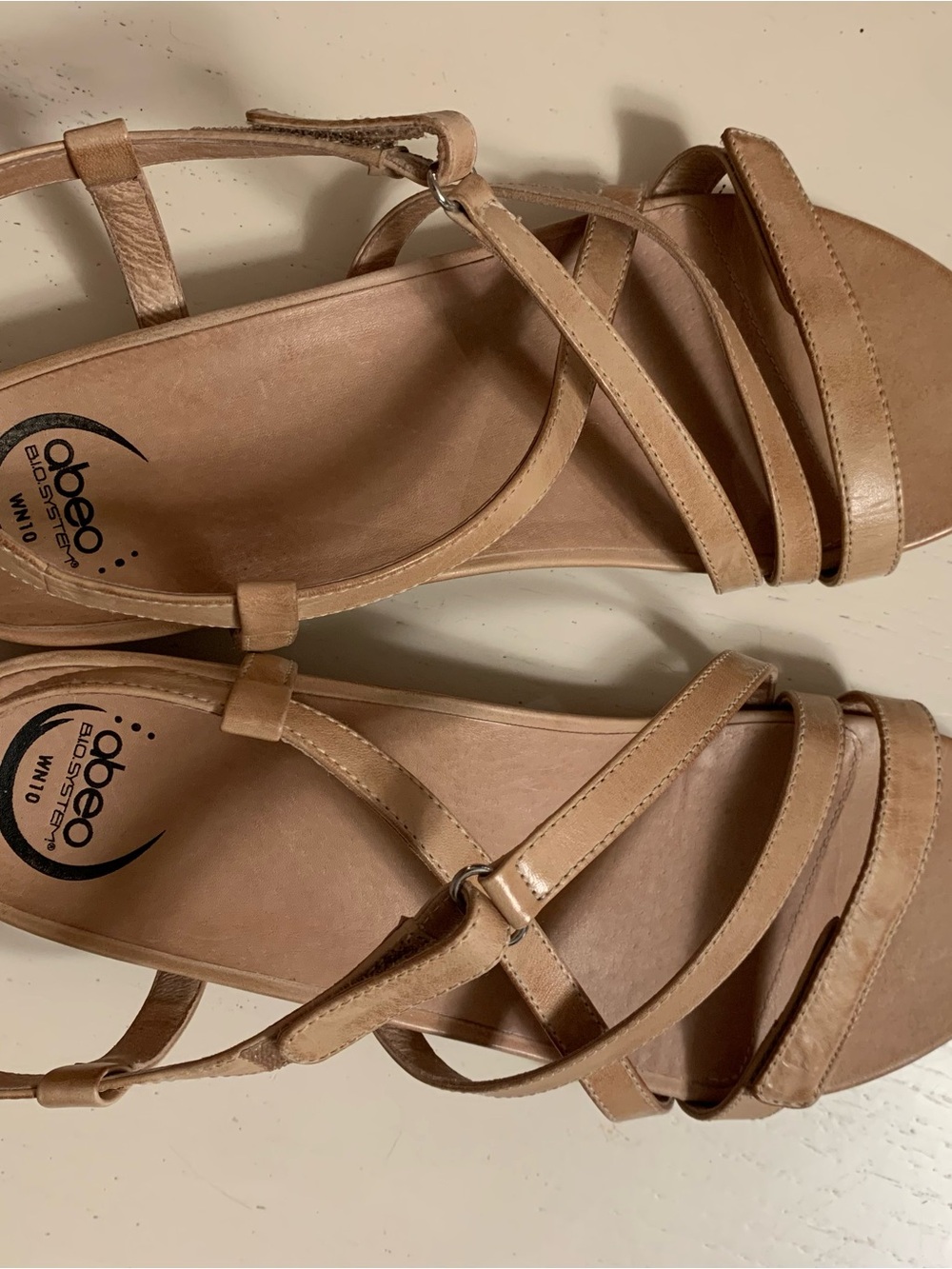 Abeo Beige Strappy Women's Sandals size 10 neutral arch